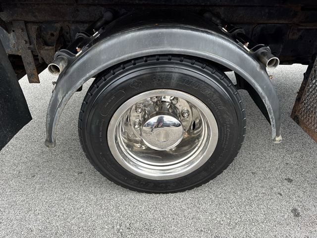 Used 2005 Chevrolet Kodiak C4500 2WD Regular Cab image 24