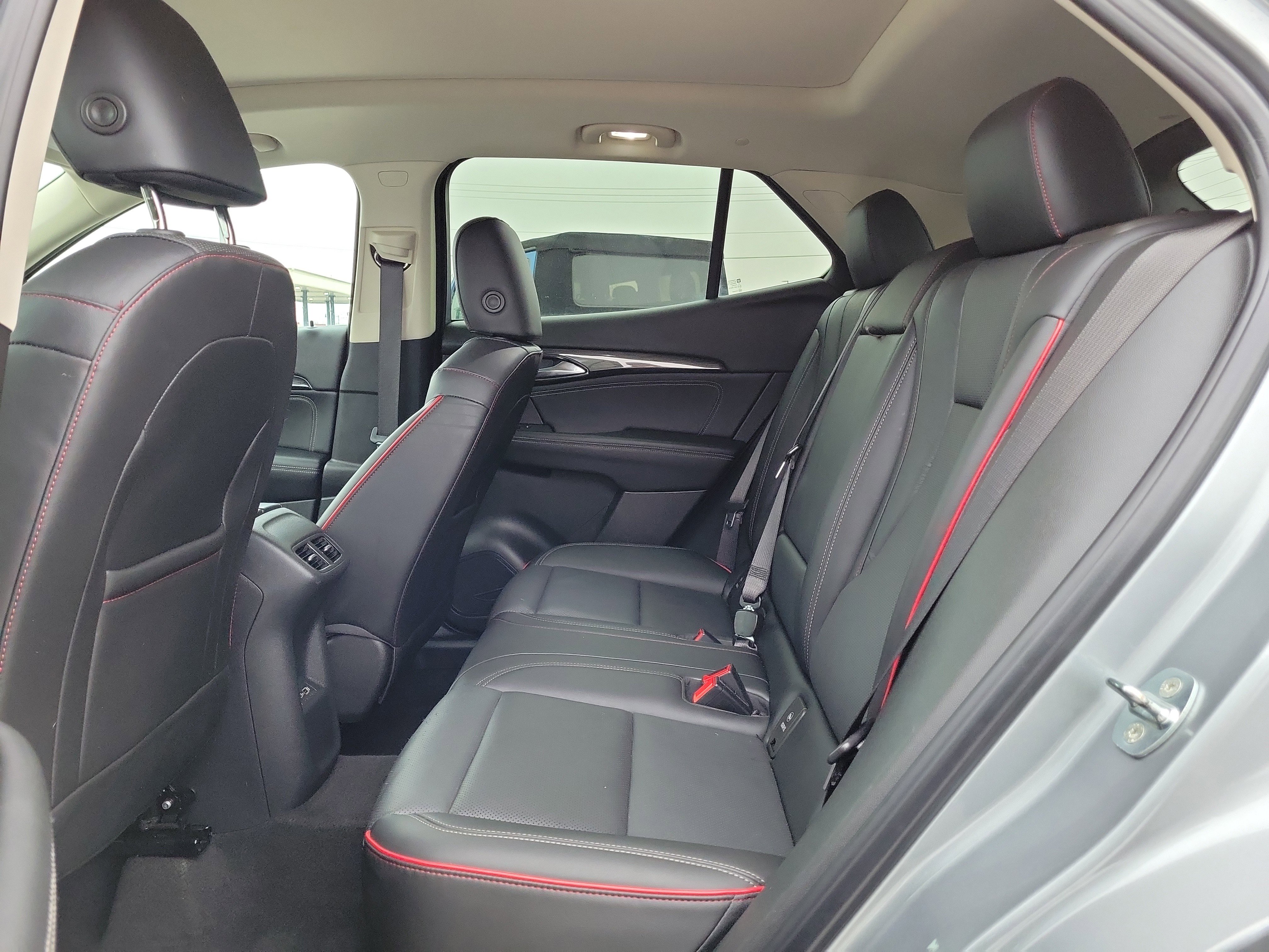 Used 2023 Buick Envision Essence w/ Sport Touring Package image 10