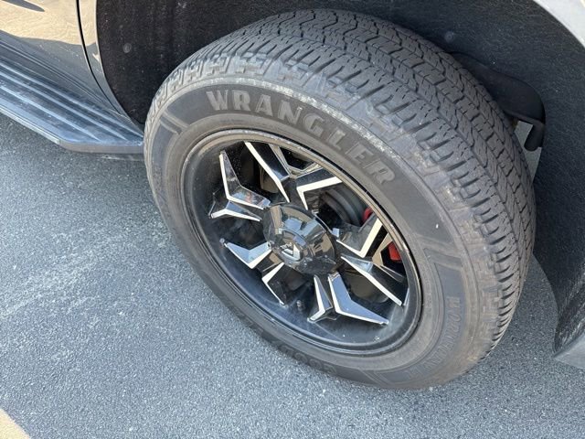 Used 2021 Chevrolet Tahoe LS w/ Driver Alert Package AWD/4WD image 11