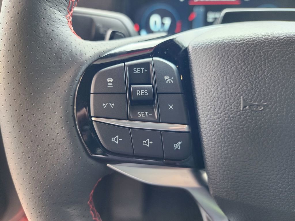 Used 2025 Ford Explorer ST image 21