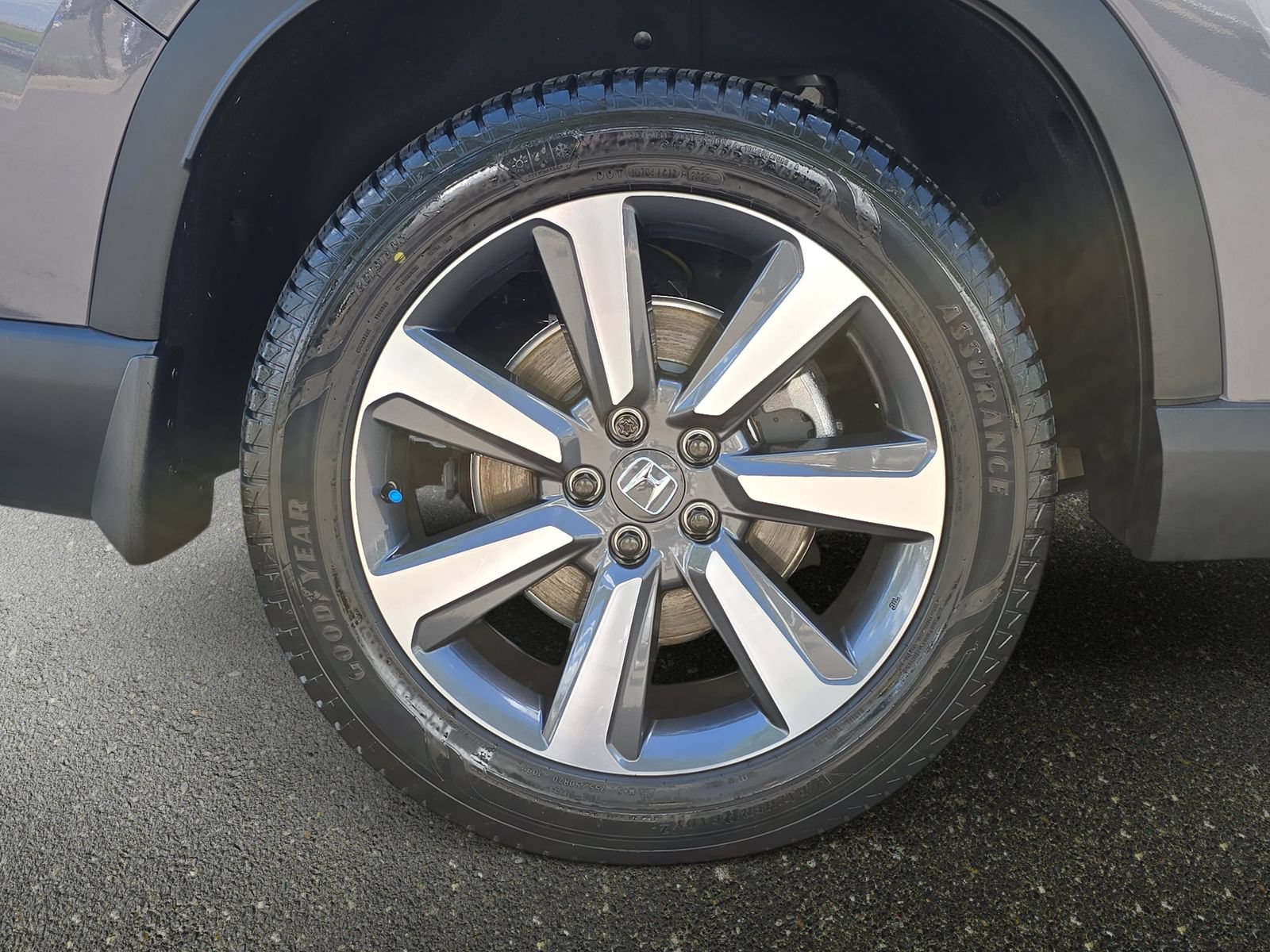 Certified 2024 Honda Pilot Touring image 34