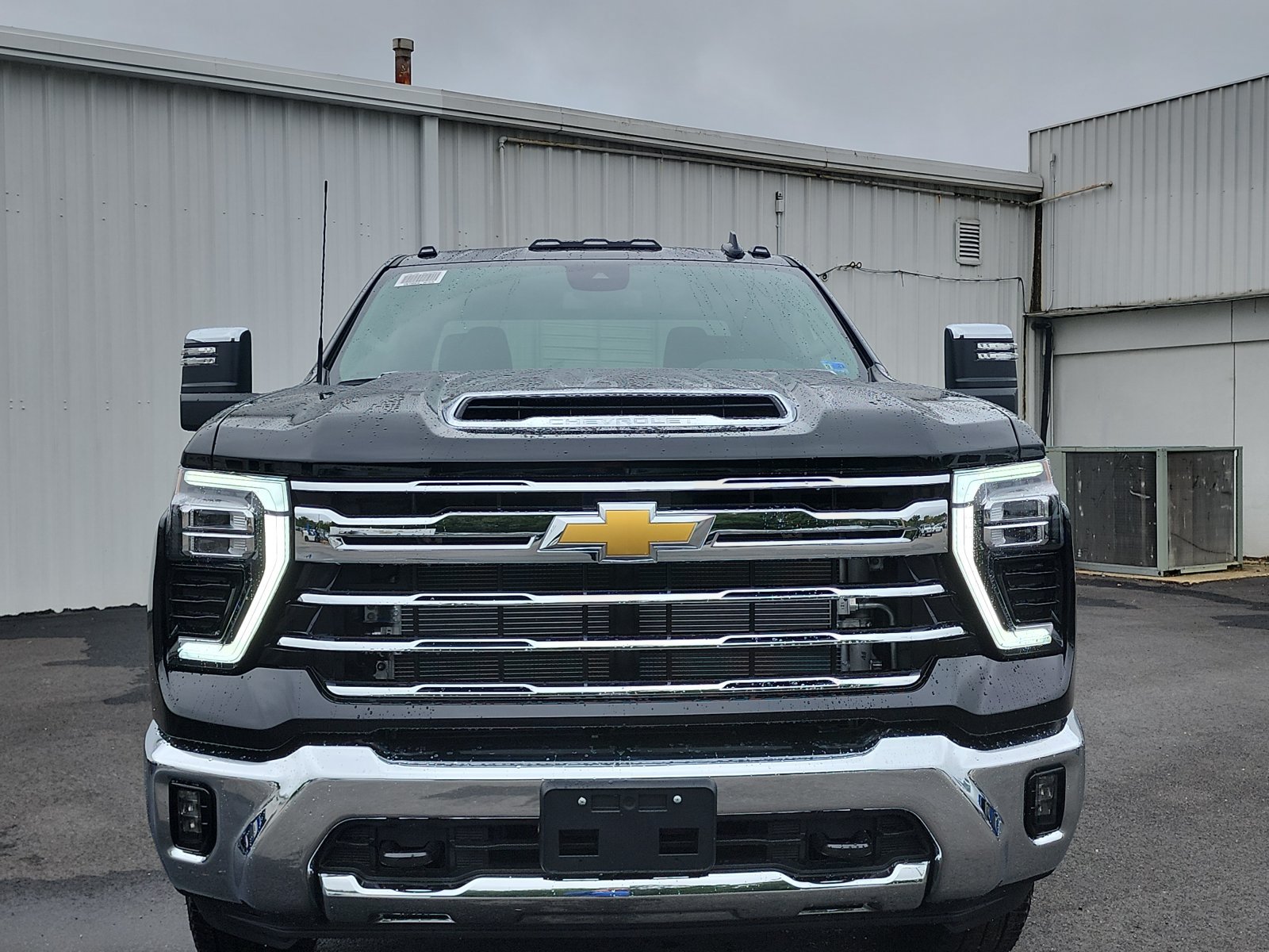 New 2026 Chevrolet Silverado 3500 LTZ AWD/4WD image 8