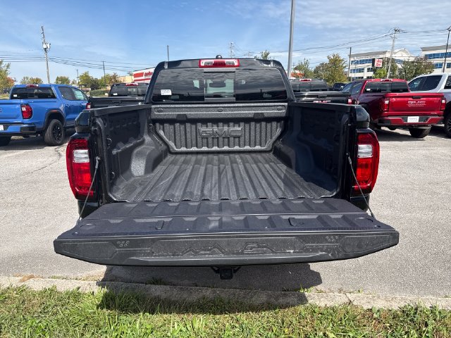 New 2026 GMC Canyon Denali w/ LPO, Denali Black Edition AWD/4WD image 9
