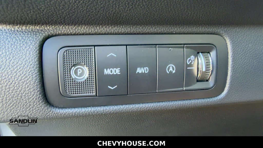 New 2027 Chevrolet Traverse Z71 w/ Enhanced Driving Package AWD/4WD image 98