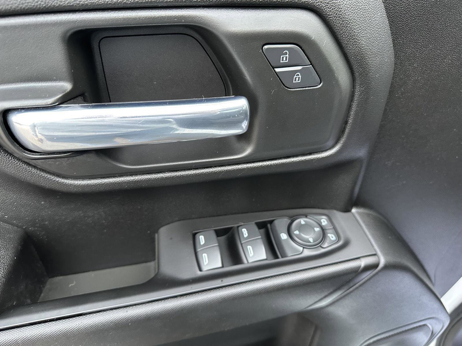 Used 2023 GMC Sierra 1500 Pro w/ Pro Value Package image 18