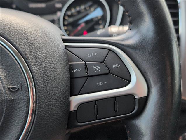 Used 2020 Jeep Compass Latitude w/ Popular Equipment Group AWD/4WD image 14