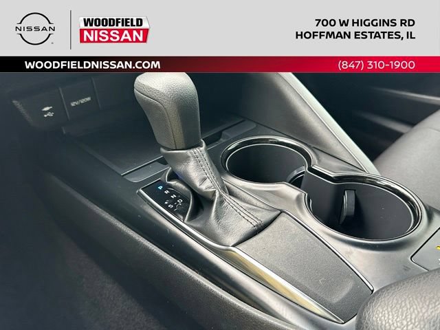 Used 2019 Toyota Camry LE FWD image 32