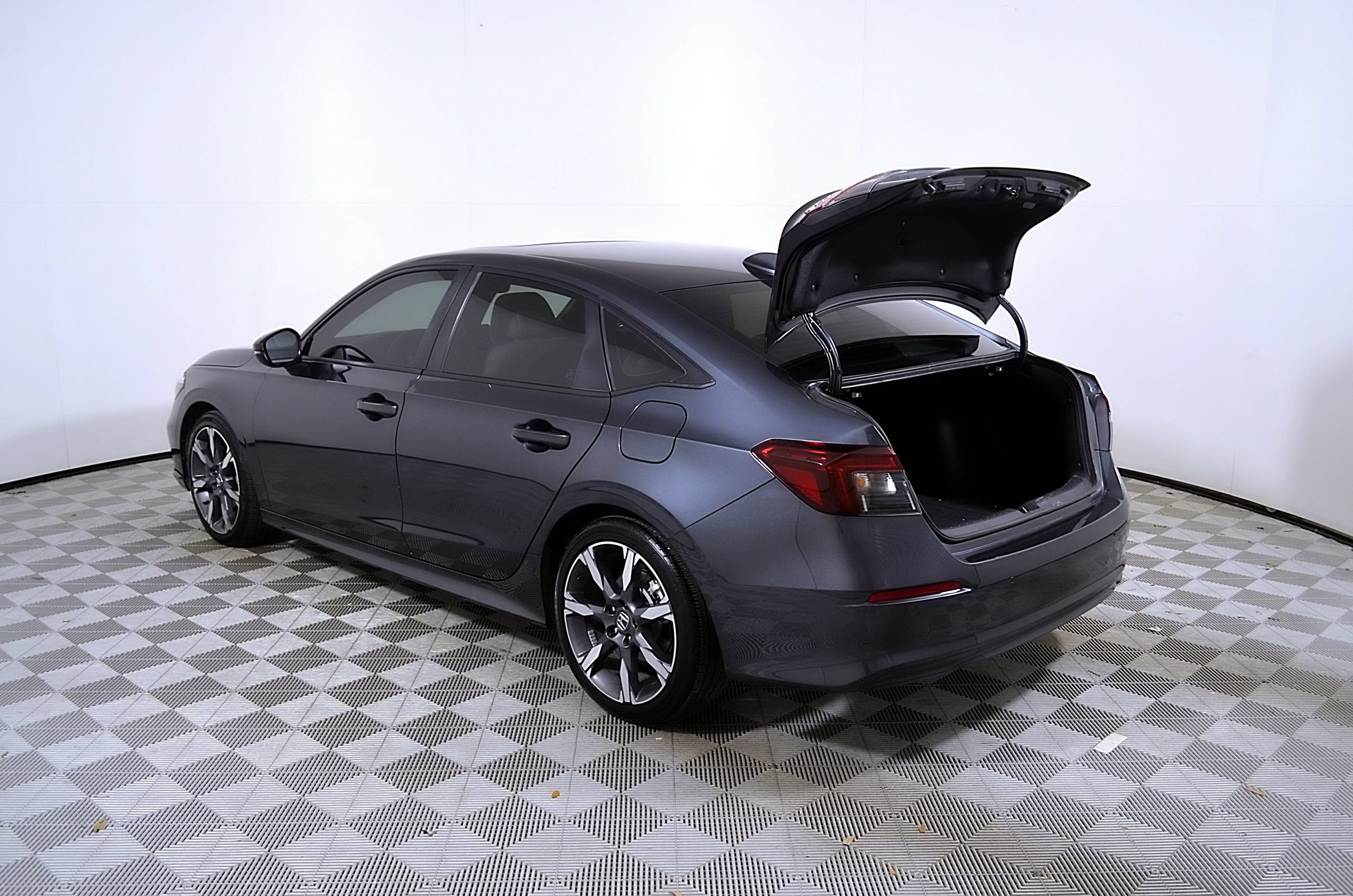 Used 2025 Honda Civic Sport Touring image 10