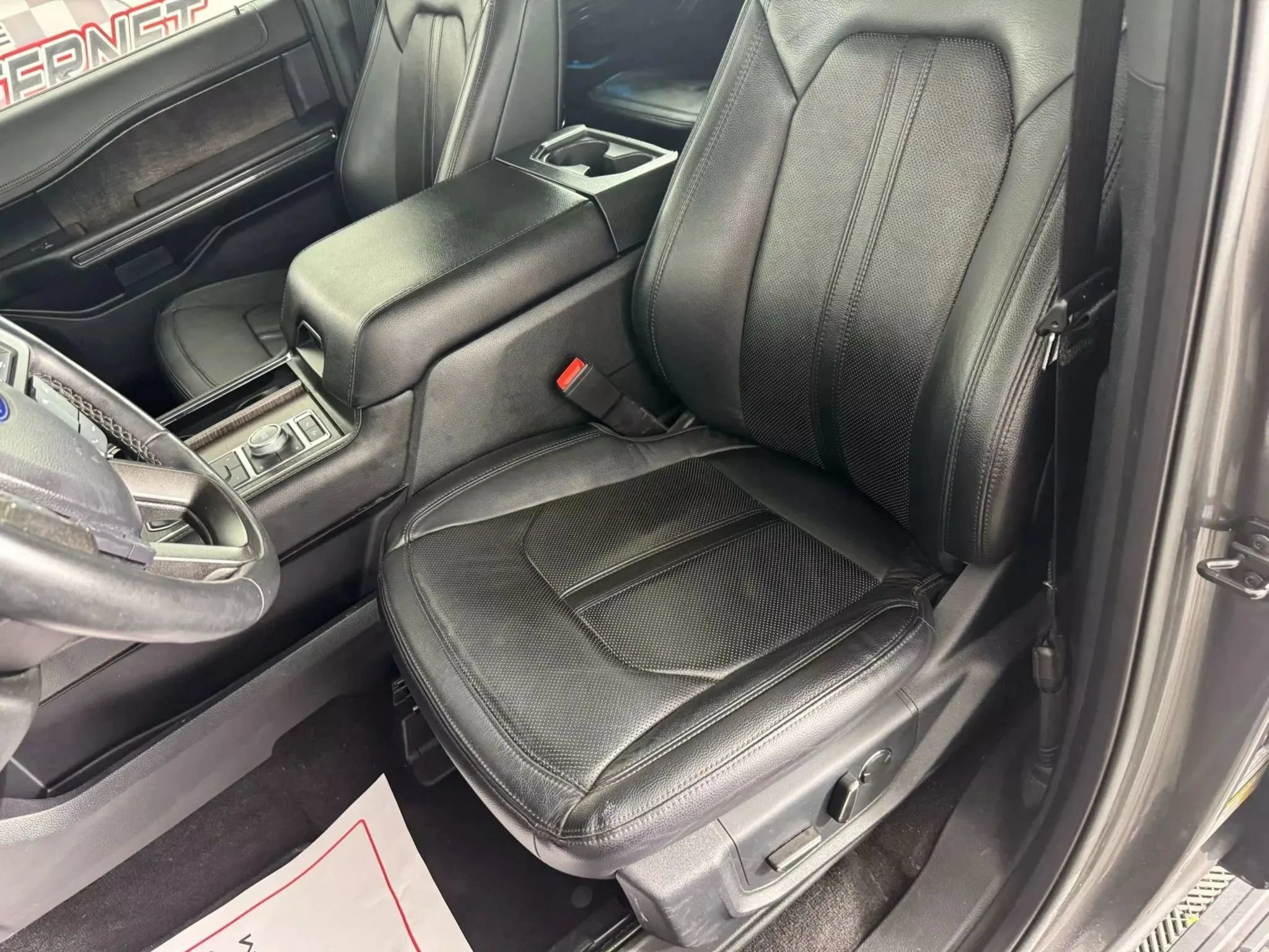 Used 2020 Ford Expedition Limited w/ Equipment Group 302A AWD/4WD image 37