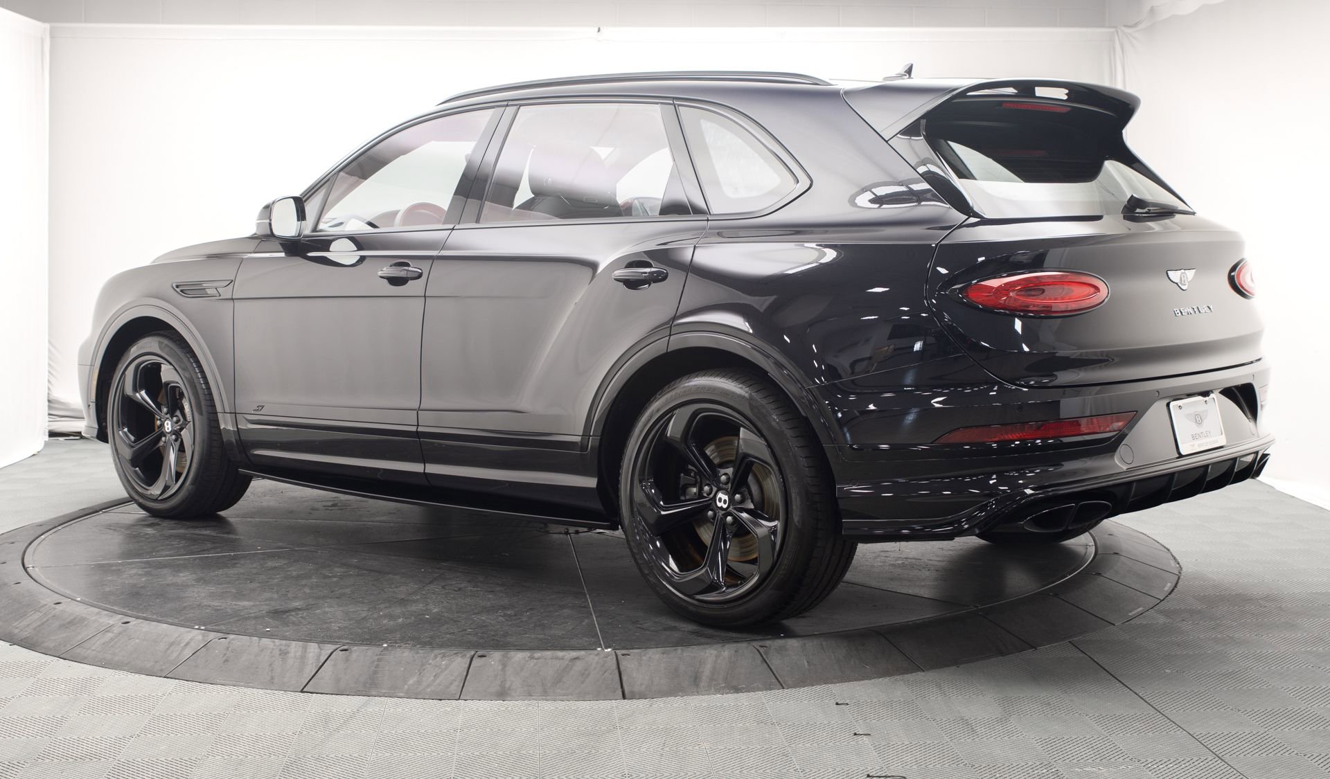 Used 2022 Bentley Bentayga AWD/4WD image 5