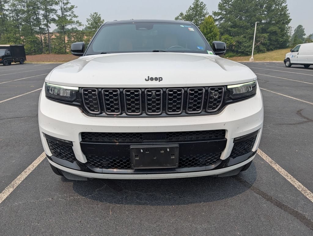 Used 2023 Jeep Grand Cherokee L Summit AWD/4WD image 25