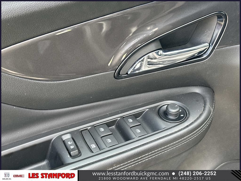 Certified 2022 Buick Encore Preferred AWD/4WD image 17