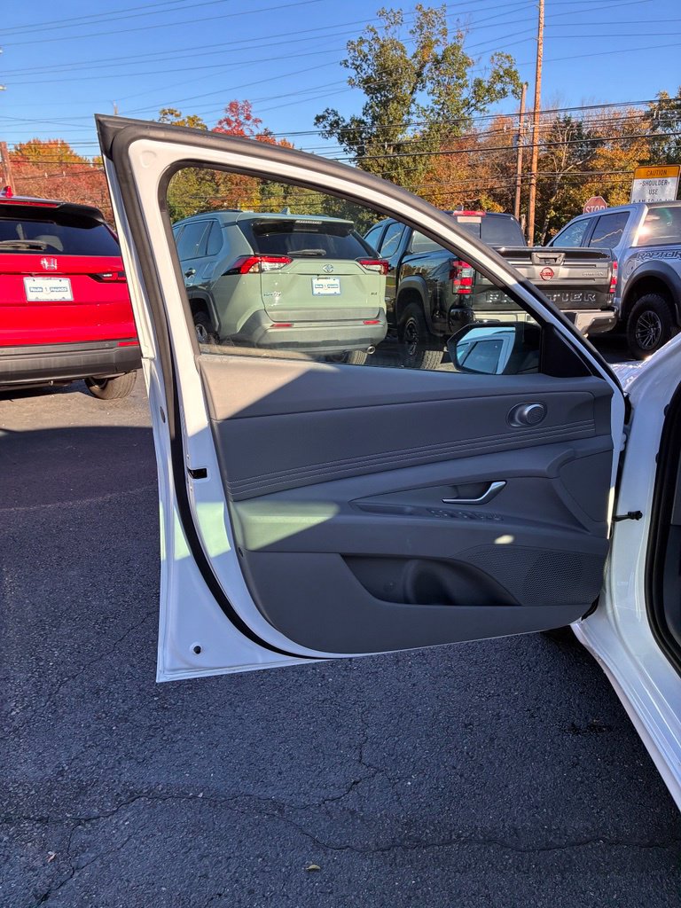 Certified 2026 Hyundai Elantra Sport FWD image 26