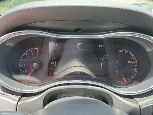 Used 2018 Jeep Grand Cherokee Laredo RWD image 17