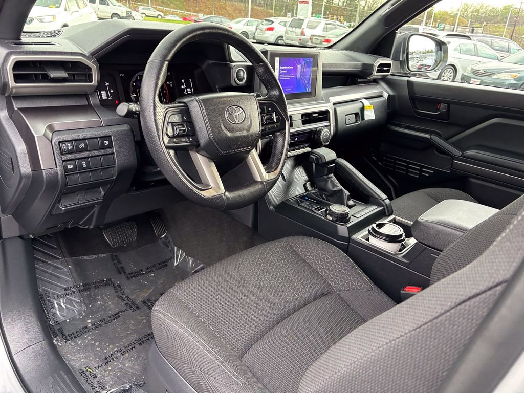 Certified 2025 Toyota 4Runner SR5 image 18