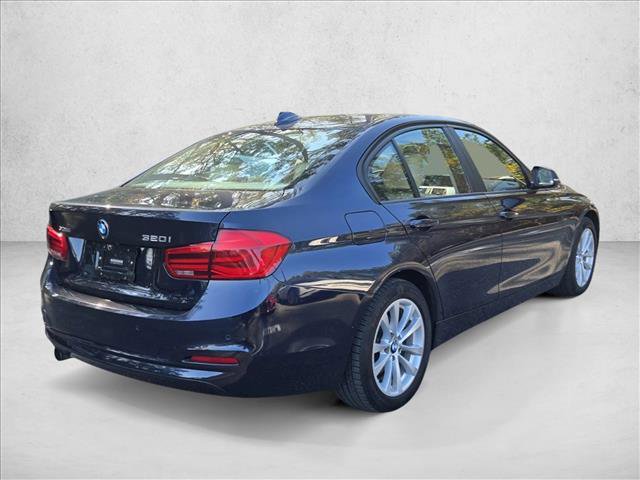 Used 2016 BMW 320i xDrive Sedan image 5