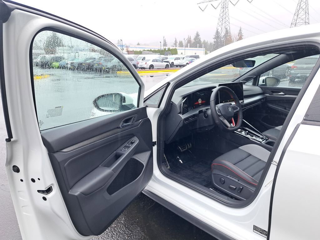 New 2026 Volkswagen GTI SE FWD image 10