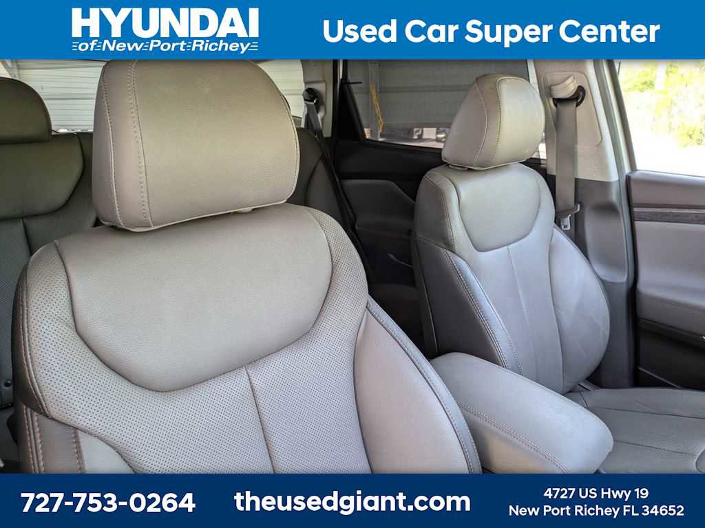 Used 2020 Hyundai Santa Fe Limited image 6