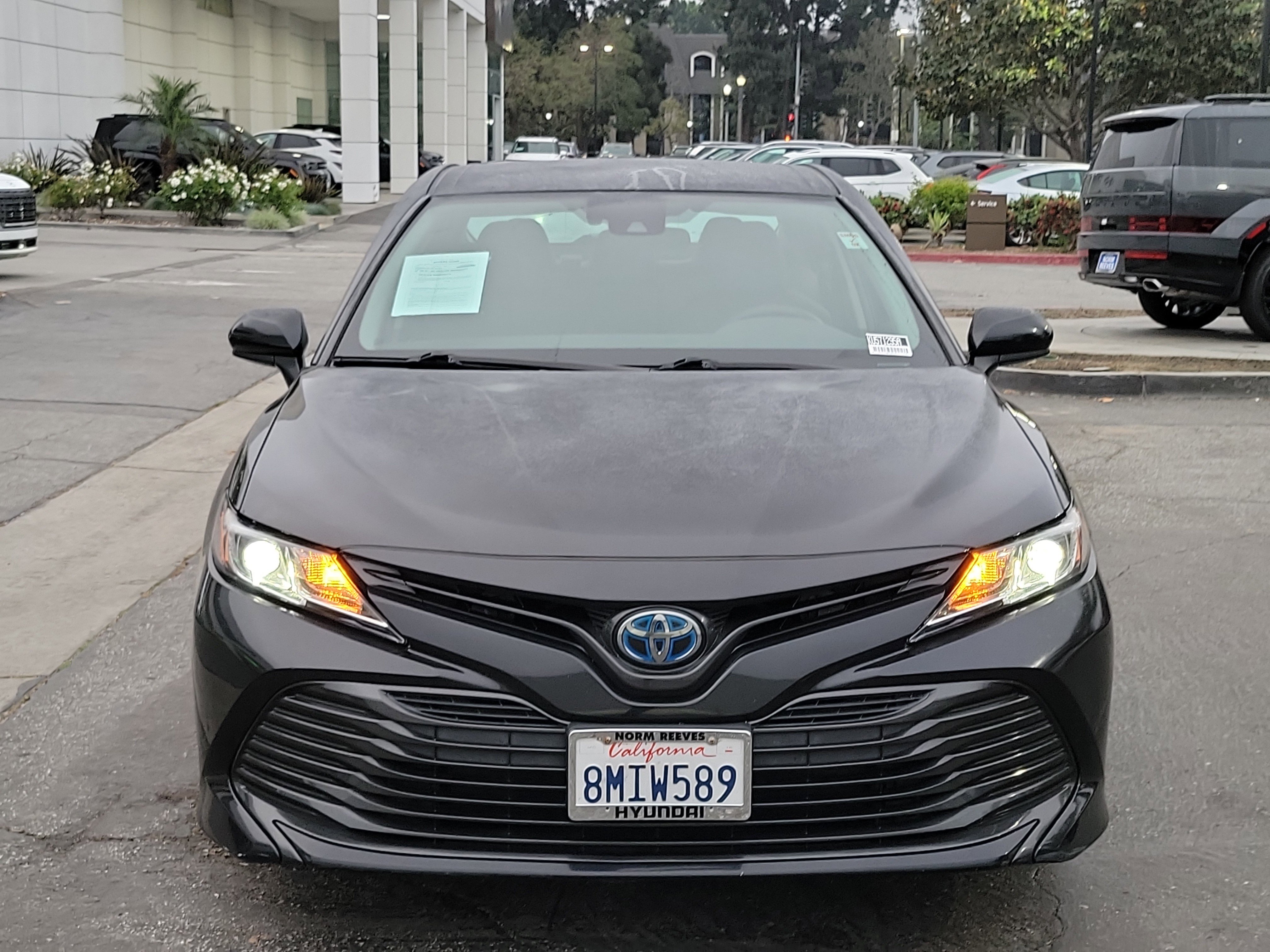 Used 2019 Toyota Camry LE image 5