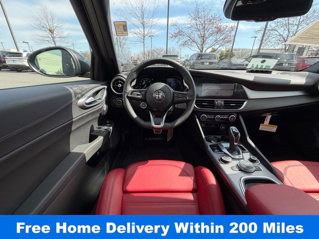 Used 2024 Alfa Romeo Giulia Veloce image 17