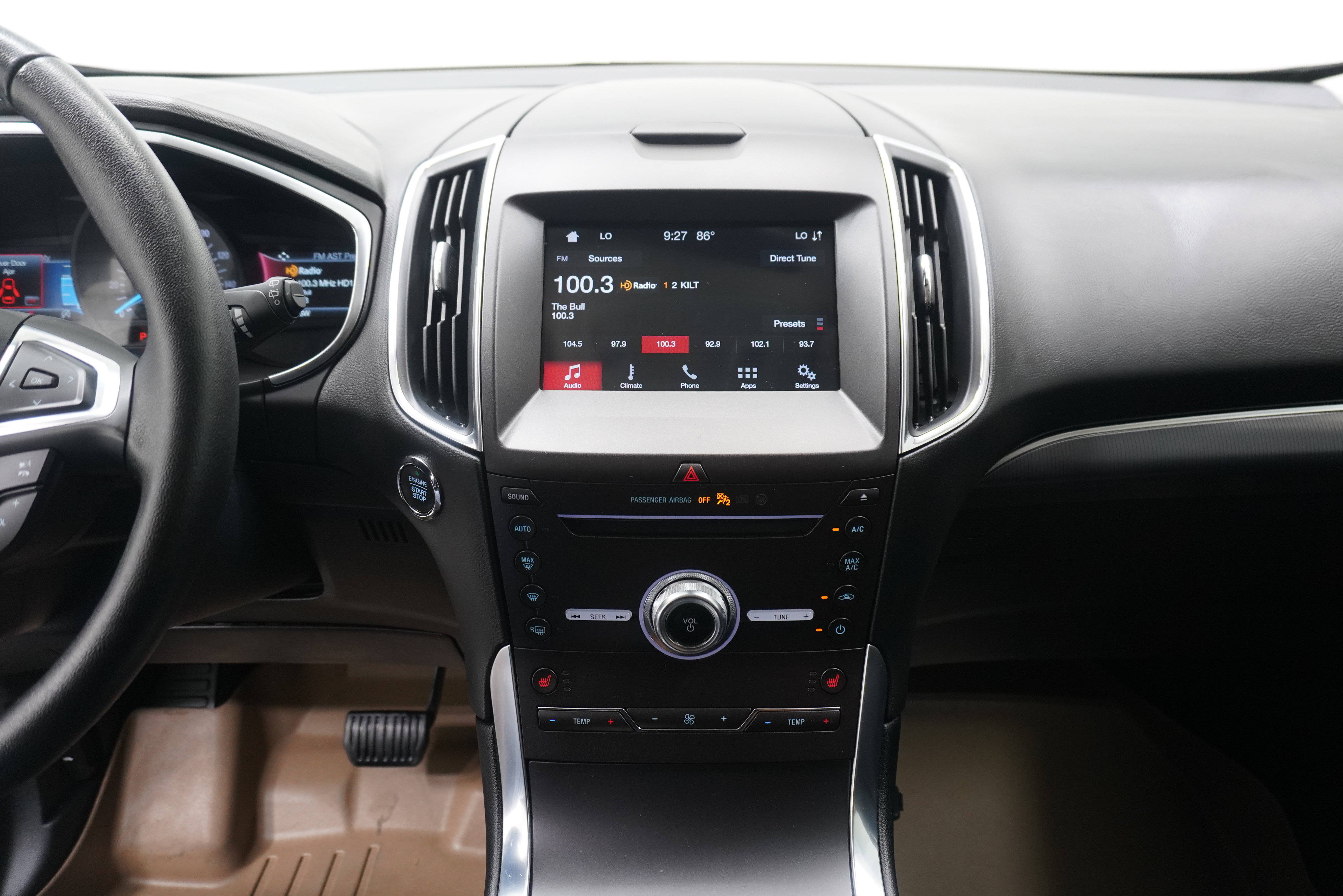 Used 2019 Ford Edge Titanium FWD image 21