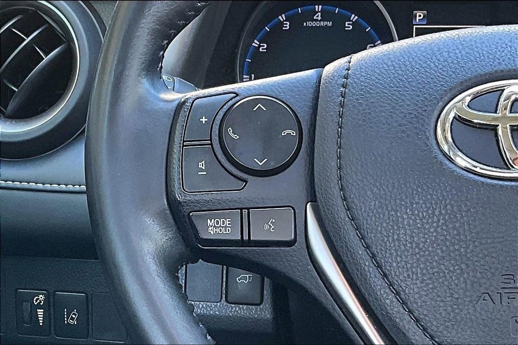 Certified 2018 Toyota RAV4 XLE FWD image 11