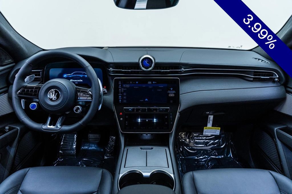 Used 2024 Maserati Grecale GT image 38