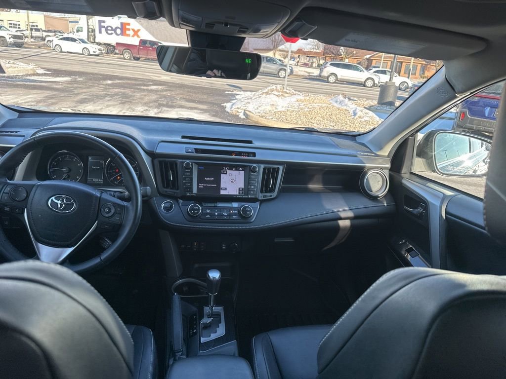 Used 2018 Toyota RAV4 Limited w/ Advanced Technology Package image 17