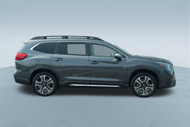Used 2023 Subaru Ascent Limited w/ Technology Package AWD/4WD image 10