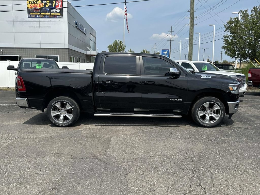 Used 2023 RAM 1500 Laramie AWD/4WD image 2