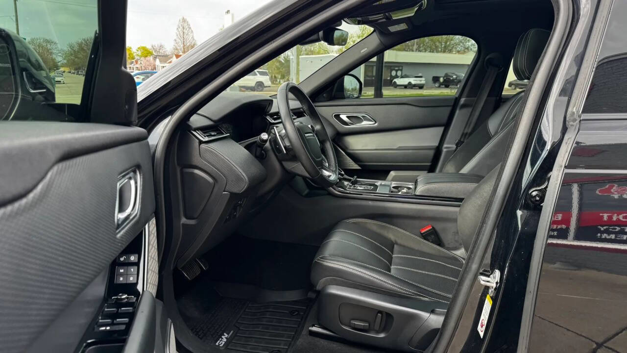 Used 2018 Land Rover Range Rover Velar R-Dynamic SE AWD/4WD image 10