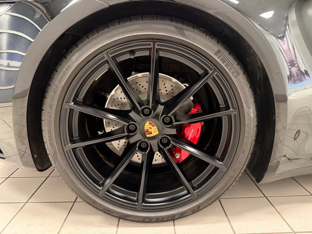 Used 2020 Porsche 911 Carrera S image 15