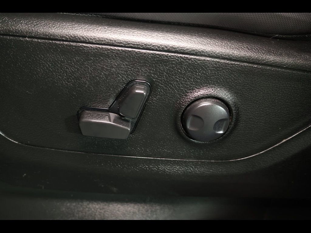 Used 2023 RAM 1500 Big Horn AWD/4WD image 7