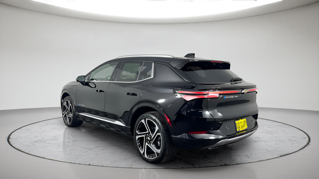 New 2026 Chevrolet Equinox EV LT w/ Convenience Package II AWD/4WD image 5