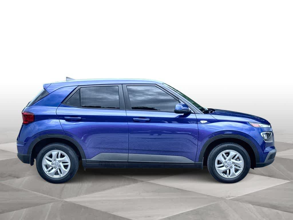 Used 2021 Hyundai Venue SE FWD image 9