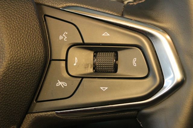 Used 2025 Chevrolet Trax ACTIV w/ Sunroof Package FWD image 20