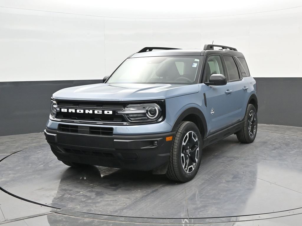Used 2024 Ford Bronco Sport Outer Banks w/ Tech Package AWD/4WD image 3