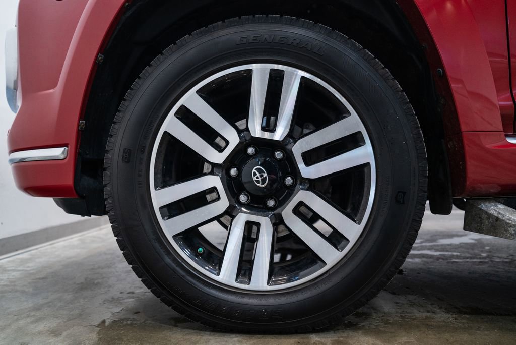 Used 2016 Toyota 4Runner Limited image 11