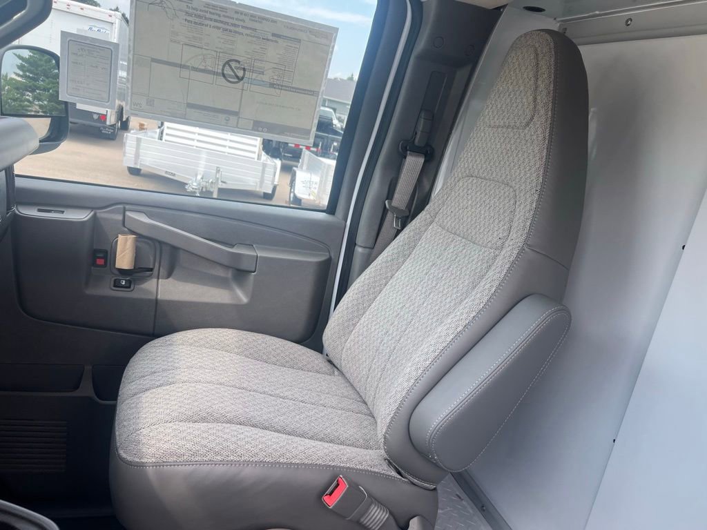 New 2025 Chevrolet Express 3500 w/ Power Convenience Package image 18