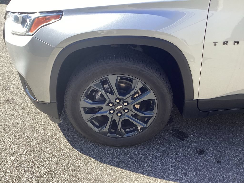Used 2021 Chevrolet Traverse RS AWD/4WD image 22