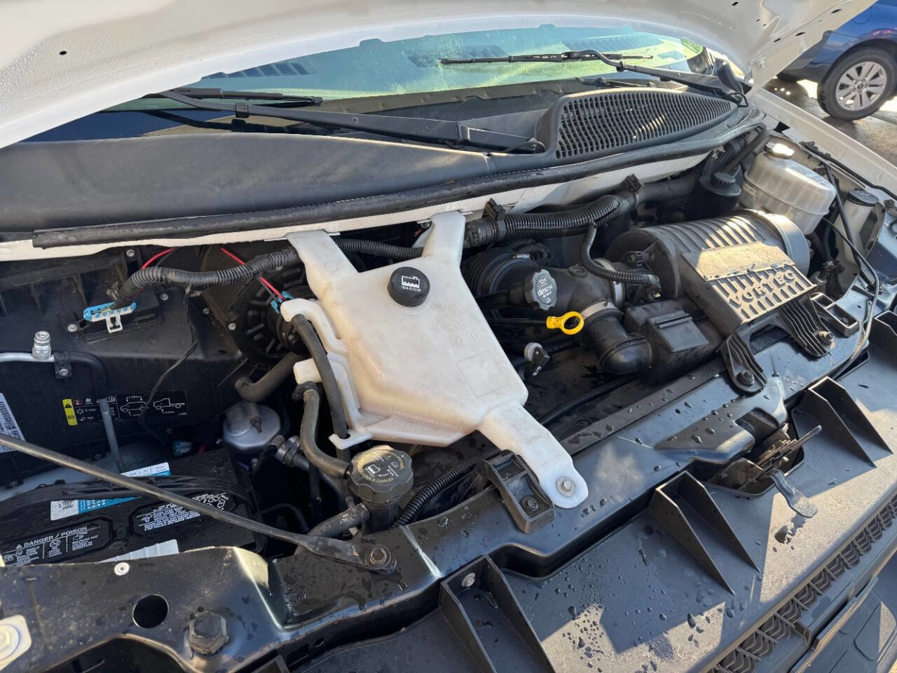 Used 2014 Chevrolet Express 3500 3500 2dr 139 in. WB Cutaway  w image 20