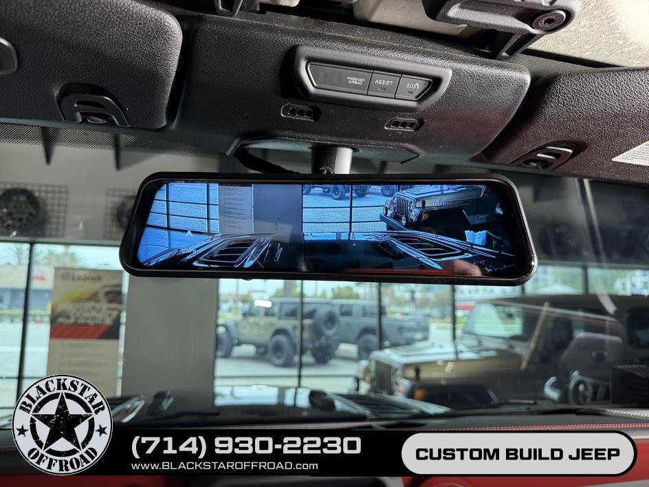 Used 2023 Jeep Gladiator Rubicon w/ Trailer Tow Package AWD/4WD image 22