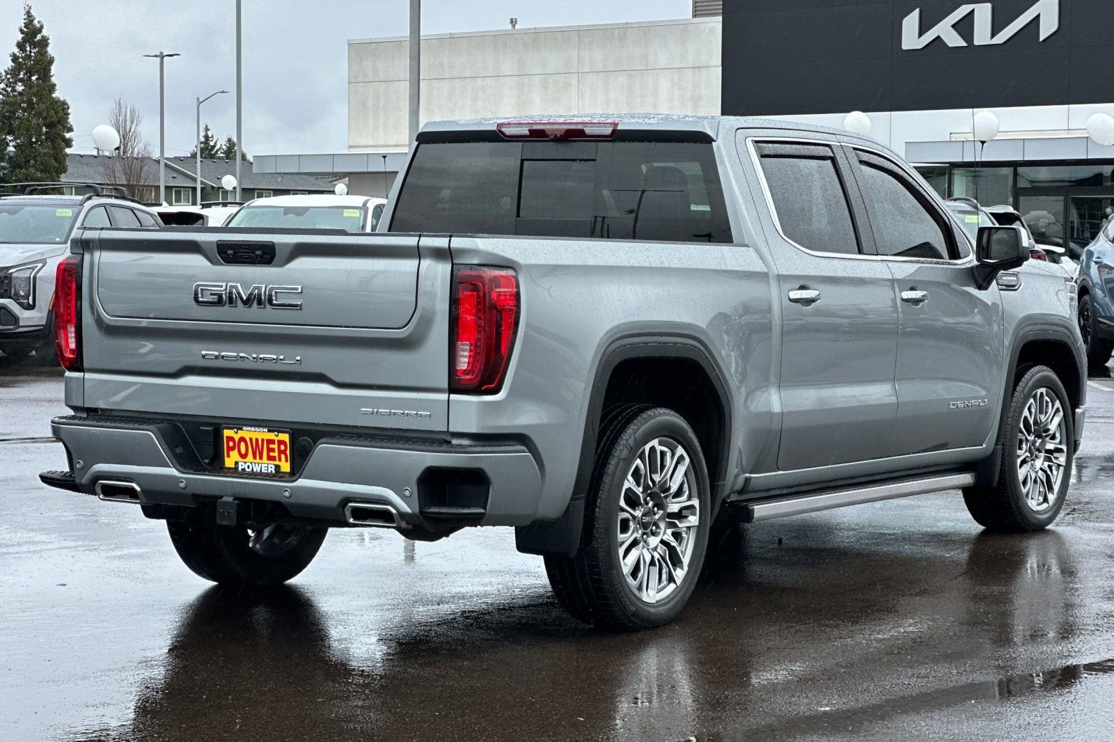 Used 2023 GMC Sierra 1500 Denali Ultimate image 4