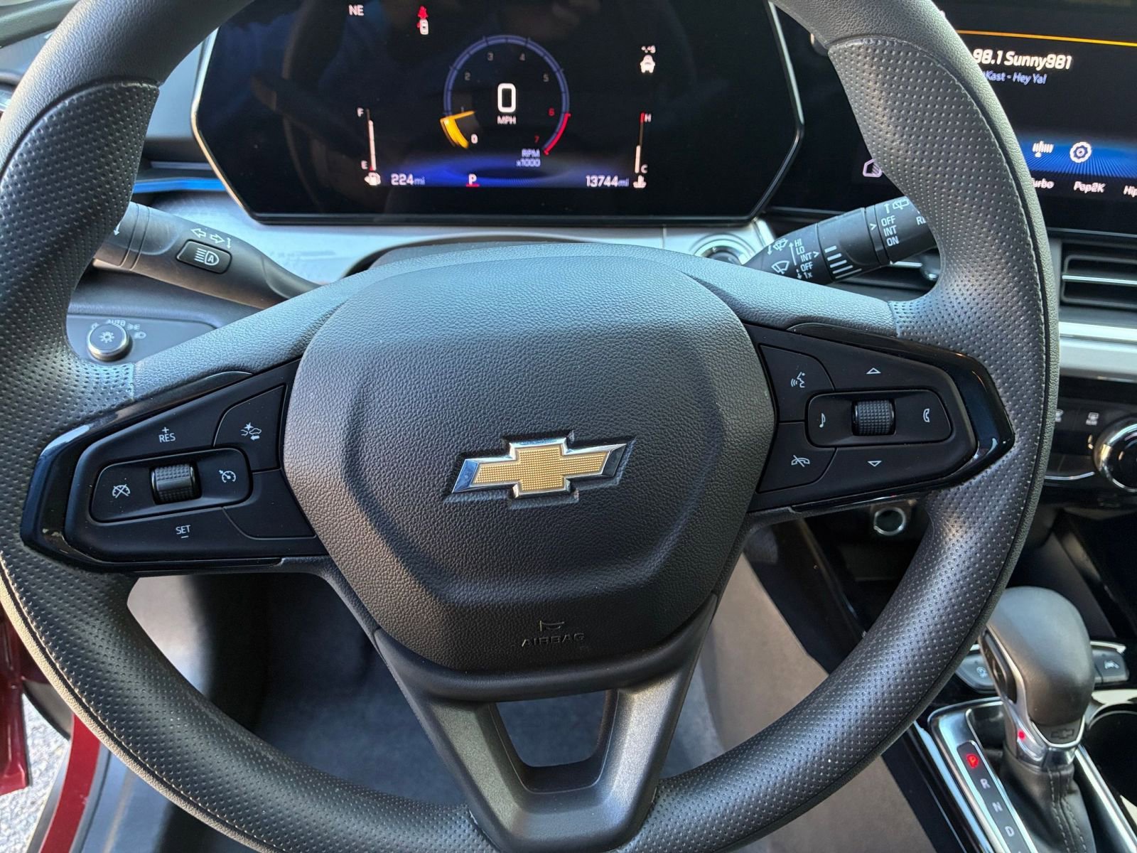 Used 2025 Chevrolet Trax LT image 27