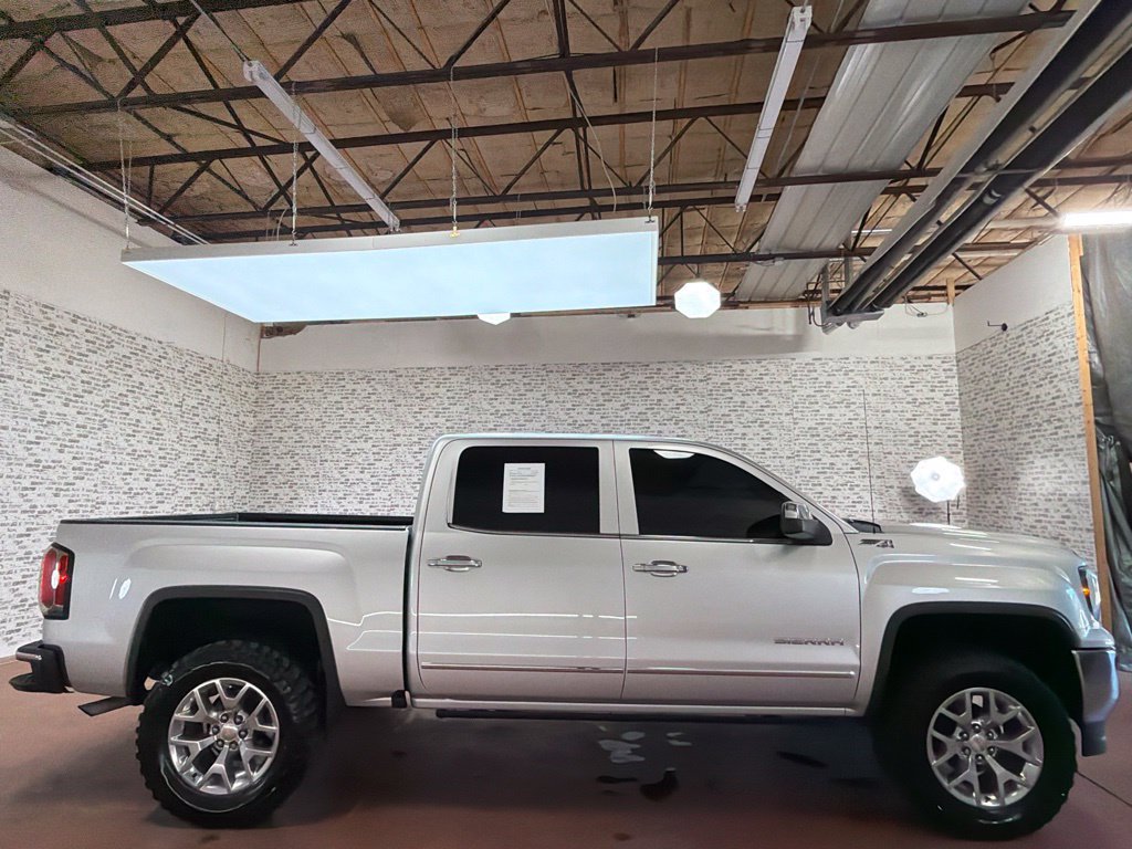 Used 2018 GMC Sierra 1500 SLT AWD/4WD image 8