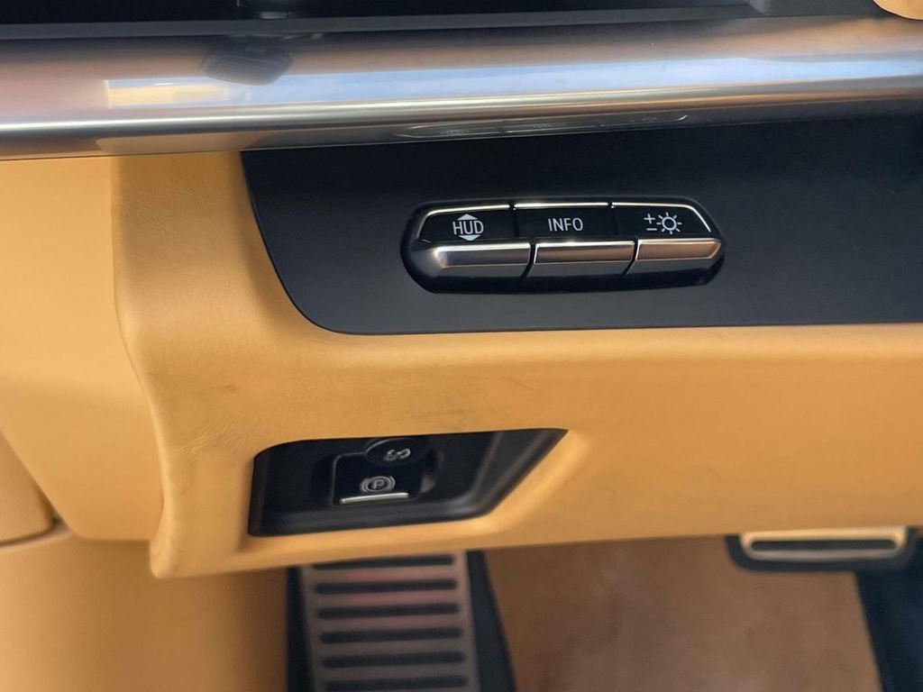 Used 2022 Chevrolet Corvette Stingray Premium Conv w/ 3LT image 17