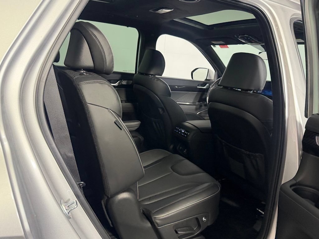 Used 2025 Hyundai Palisade Calligraphy AWD/4WD image 30