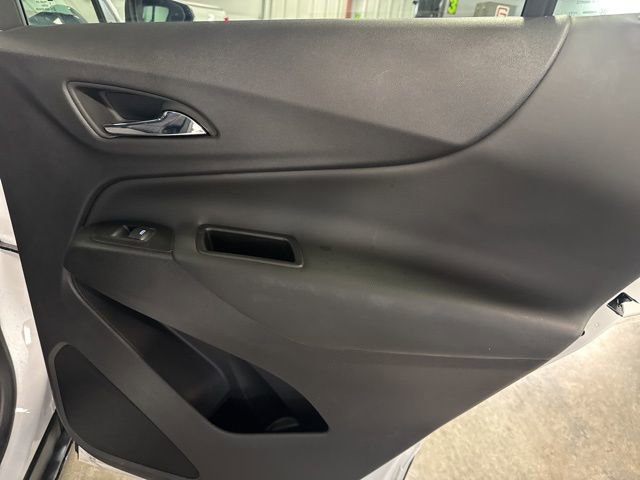 Used 2024 Chevrolet Equinox LT image 36
