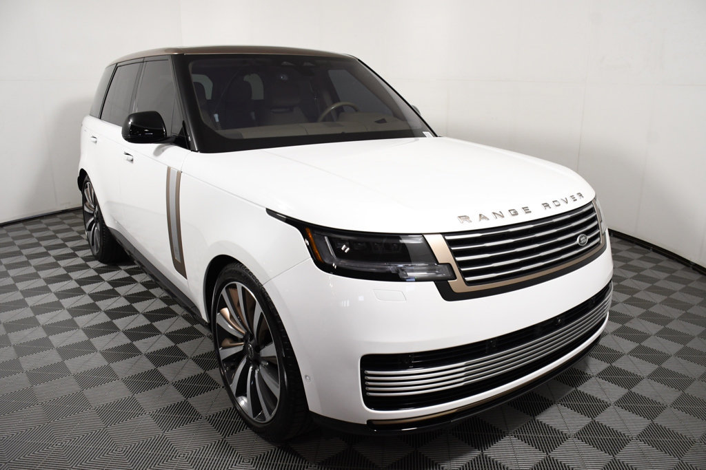 Used 2023 Land Rover Range Rover SV AWD/4WD image 9