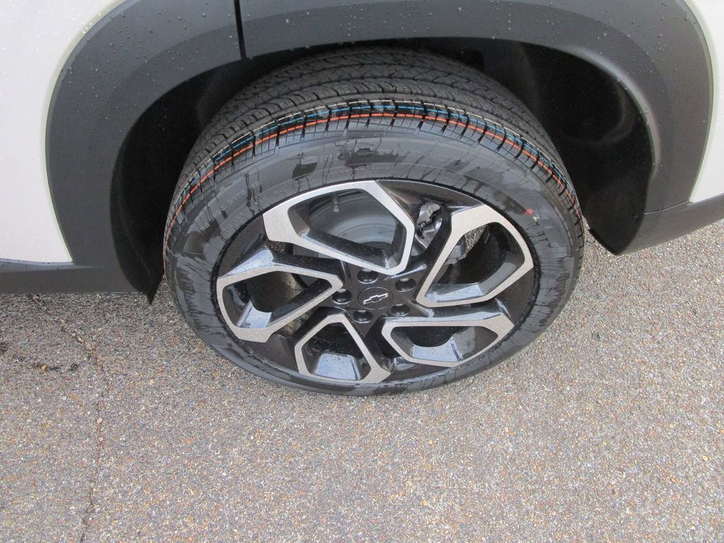 New 2026 Chevrolet Trax RS image 9